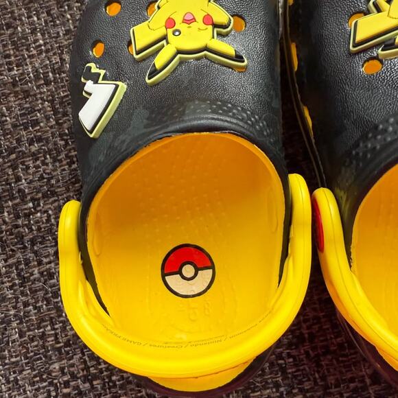Pokemon Pikachu Crocs Size C6 New with Tags - Picture 3 of 4